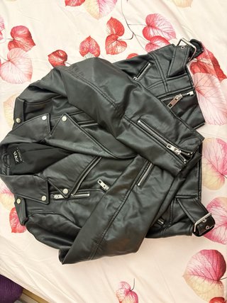 2 Chaquetas Mujer L (Pelo y Piel Sintética)