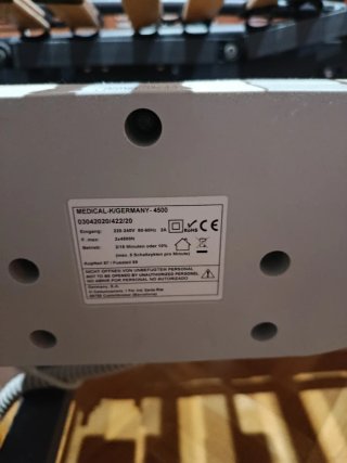 Cama geriátrica eléctrica articulada