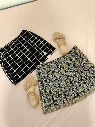 2x Mini Faldas Cuadros y Flores