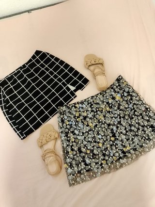 2x Mini Faldas Cuadros y Flores