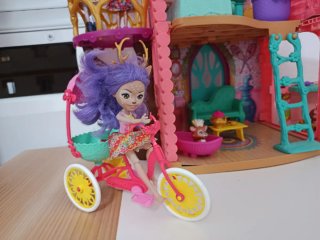 Casa Ciervo Enchantimals + Muñecas y Accesorios