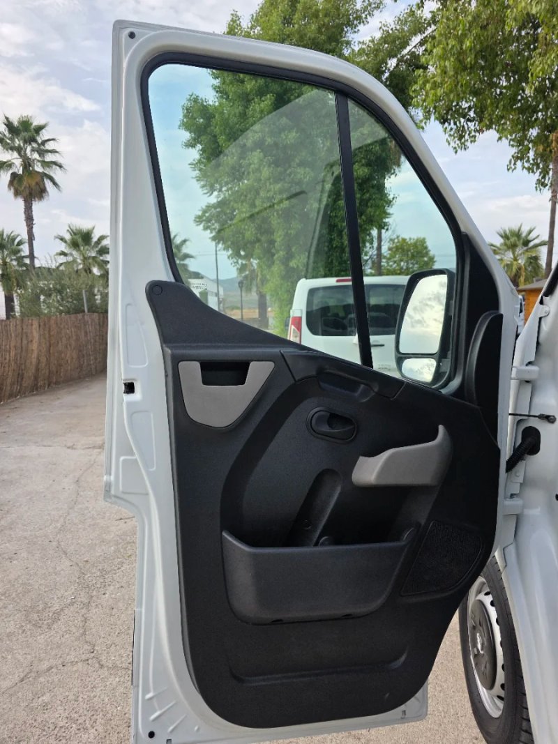 Opel Movano 2016, foto 24