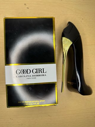 Perfume Carolina Herrera Mujer Tacón Negro Dorado