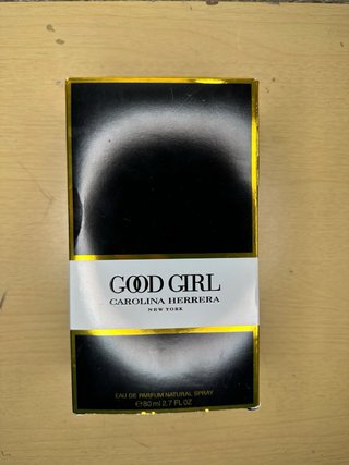 Perfume Carolina Herrera Mujer Tacón Negro Dorado
