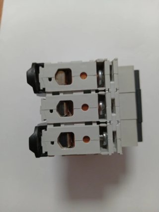 Interruttore magnetotermico AEG C32 10kA