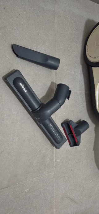 Aspiradora Ufesa 2200W