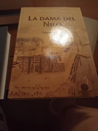 La dama del nilo, libro