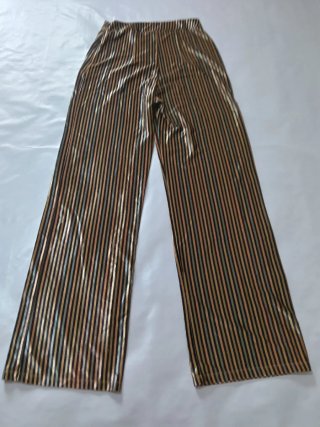 Pantalón palazzo Zara de tiro alto con rayas metal