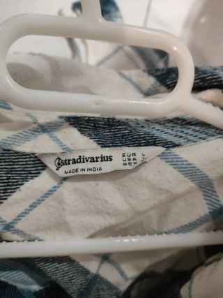 Camisa cuadros Stradivarius beige Talla M