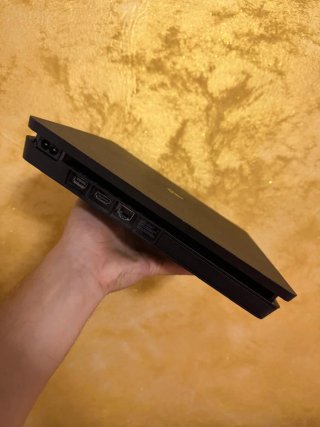 PS4 Slim 500GB + Controller Nacon e Cavi