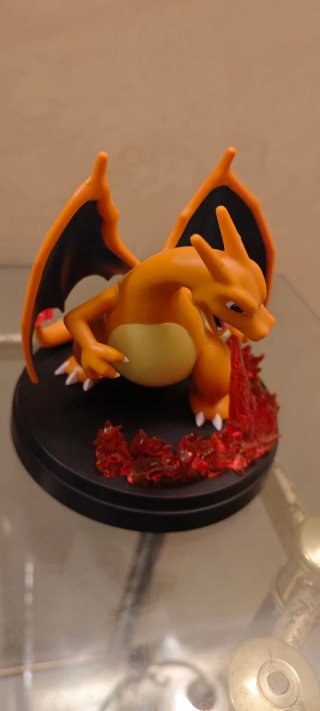 Figura Pokémon Charizard TCG