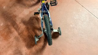 Bicicleta infantil 16 con ruedines
