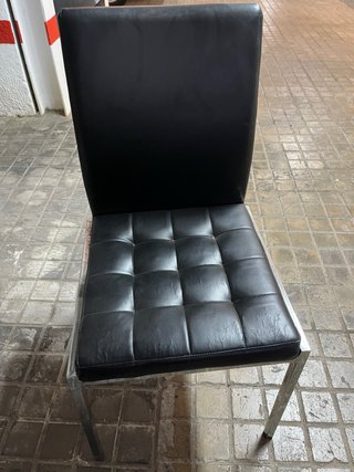 2 Sillas Polipiel Negro y Metal