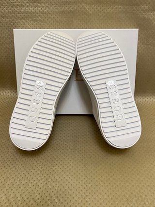 Scarpe Guess vera pelle bianche oro taglia 39