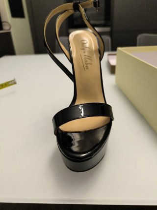 Sandalo donna tacco alto nero