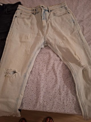 Pantalón vaquero desgastado hombre