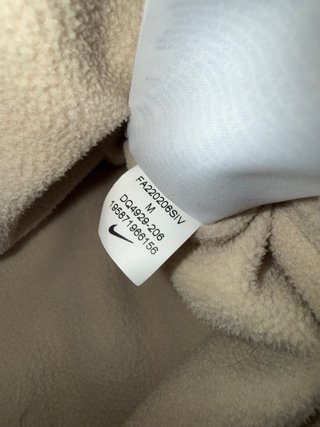 Chaqueta Nike Therma-FIT Beige