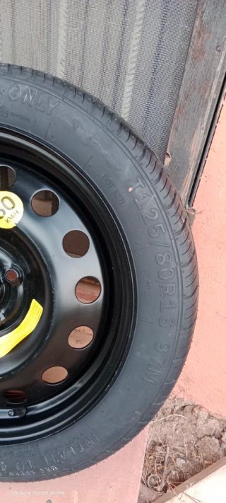 Rueda de repuesto tipo galleta
