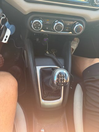 Nissan Micra 2017 excelente estado