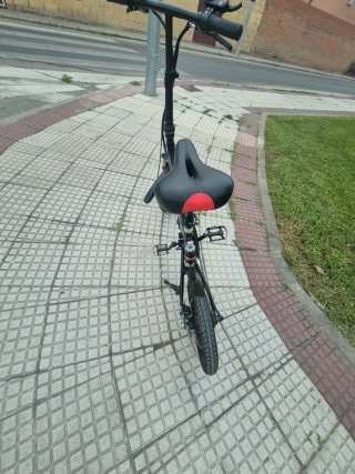 Bicicleta eléctrica plegable