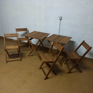 Juego mesas y sillas madera plegables