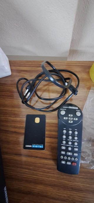Decodificador con mando a distancia