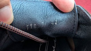 Zapatos de vestir Fluchos serraje marrón cómodos