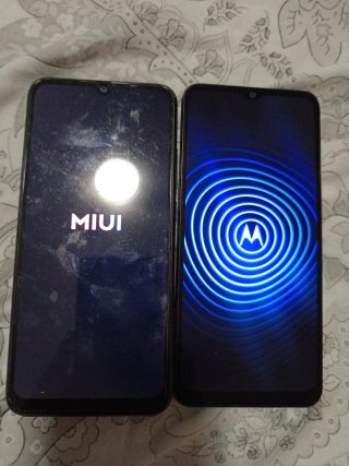 Xiaomi Redmi 9A y Motorola Moto E13 piezas