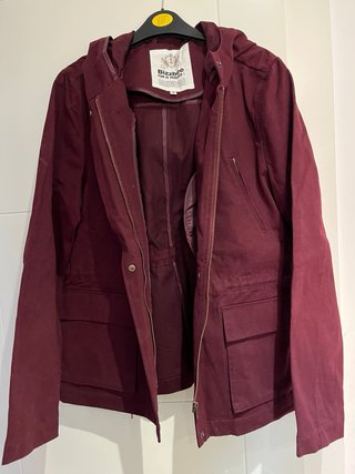 Chaqueta Morada Talla L con Capucha