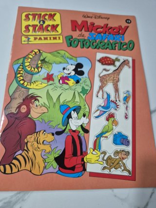 Libro de Pegatinas Mickey Safari Fotográfico