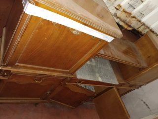 Mueble antiguo vitrina madera
