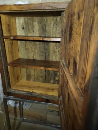 Mueble antiguo madera y metal