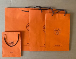 HERMÈS / Bolsas de cartón