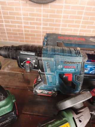 Lote Herramientas Bosch y Teccpo a Batería