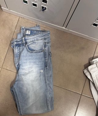 Vaqueros Stradivarius Talla 40