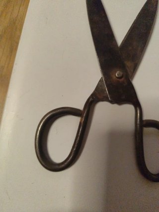 Tijeras antiguas de metal