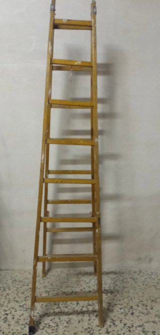 Escalera de madera 2'60m