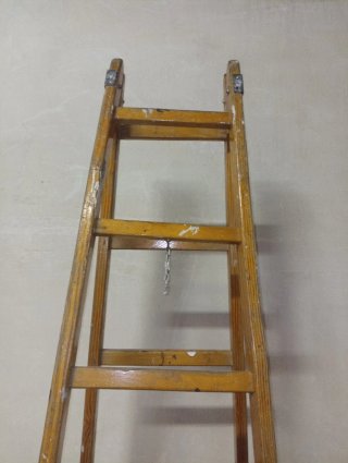 Escalera de madera 2'60m