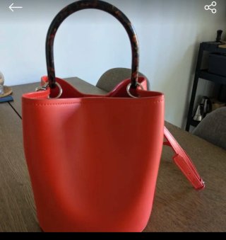 Bolso Adolfo Domínguez Piel coral.