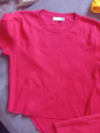 Lote 3 Piezas Stradivarius: Falda y 2 Tops