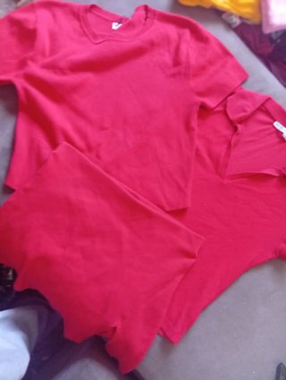 Lote 3 Piezas Stradivarius: Falda y 2 Tops