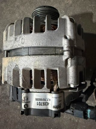 Alternador Valeo A621087A modelo 307-206-406-