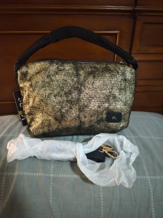 Bolso Kbas Negro y Dorado Nuevo