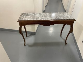 Aparador madera y mármol estilo clásico