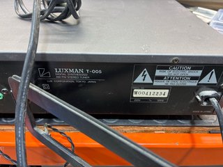 Luxman T-005 Sintonizador AM/FM Digital