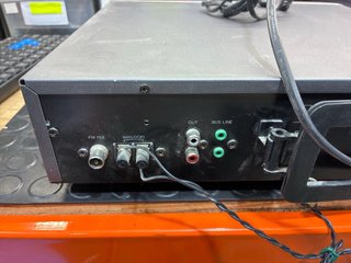 Luxman T-005 Sintonizador AM/FM Digital