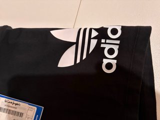 Conjunto deportivo Adidas negro