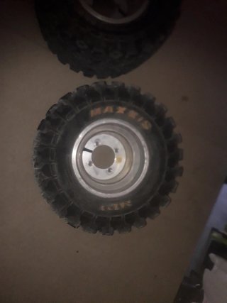 Llantas Suzuki LTZ 400 Maxxis