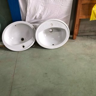 2 Lavabos blancos 20€ cada y cristal