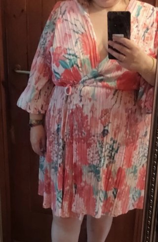 Vestido H&M floral plisado manga larga